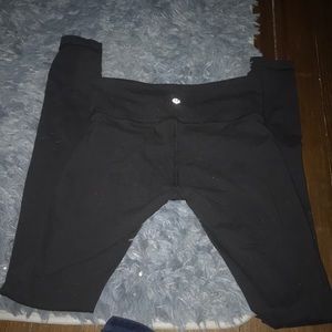 size 4 lululemon wunder under leggings black